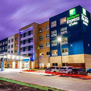 Holiday Inn Express & Suites - Dallas Market Center By Ihg